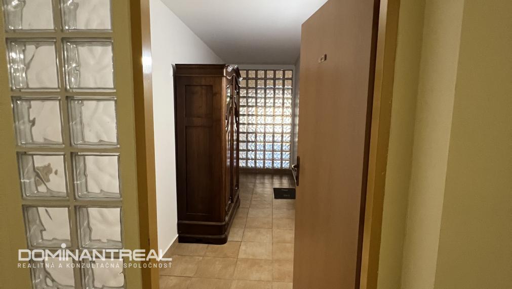 REZERVOVANÉ! 2-izb. apartmán na Donovaloch - výborná poloha pri zjazdovkách