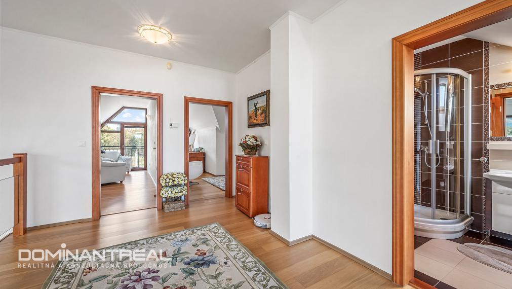 Krásny rodinný dom s výhľadom na Tatry – Veľká Lomnica