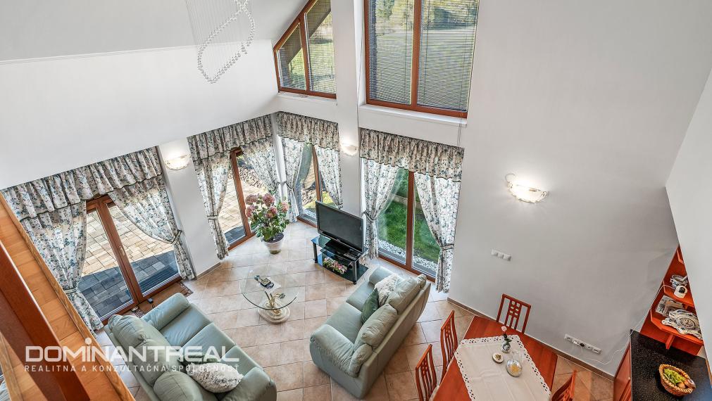 Krásny rodinný dom s výhľadom na Tatry – Veľká Lomnica