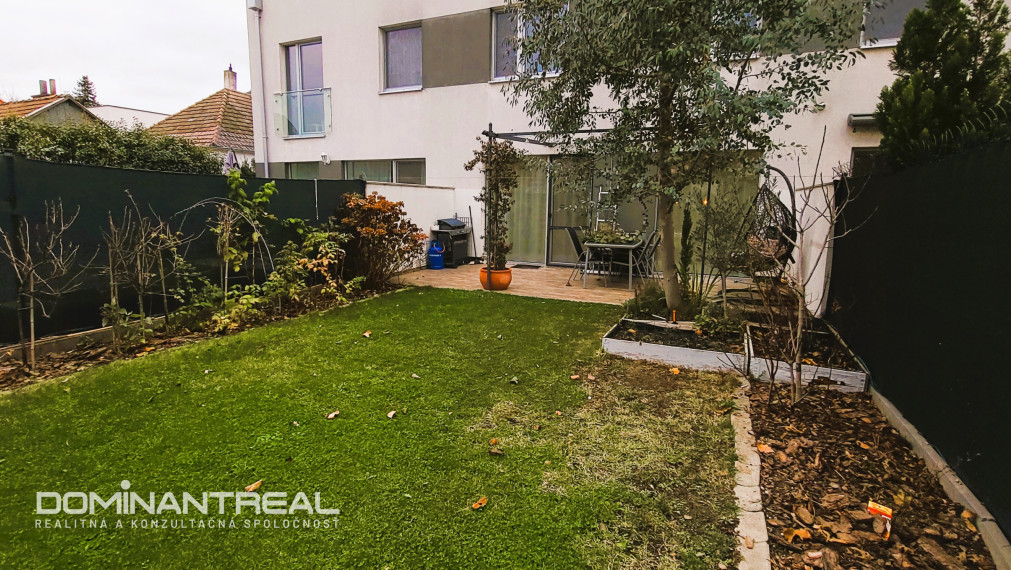 PREDANÉ! 4-izb. mezonetový byt so záhradou a parkovaním, Jarovce