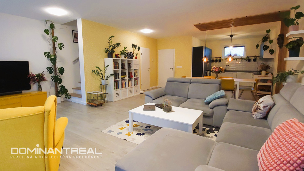 PREDANÉ! 4-izb. mezonetový byt so záhradou a parkovaním, Jarovce