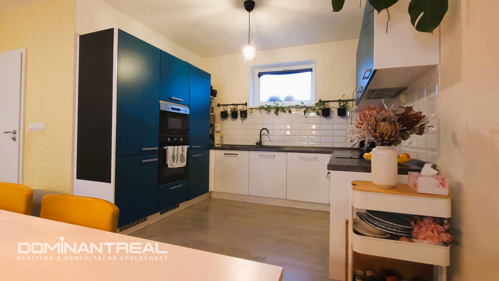 PREDANÉ! 4-izb. mezonetový byt so záhradou a parkovaním, Jarovce