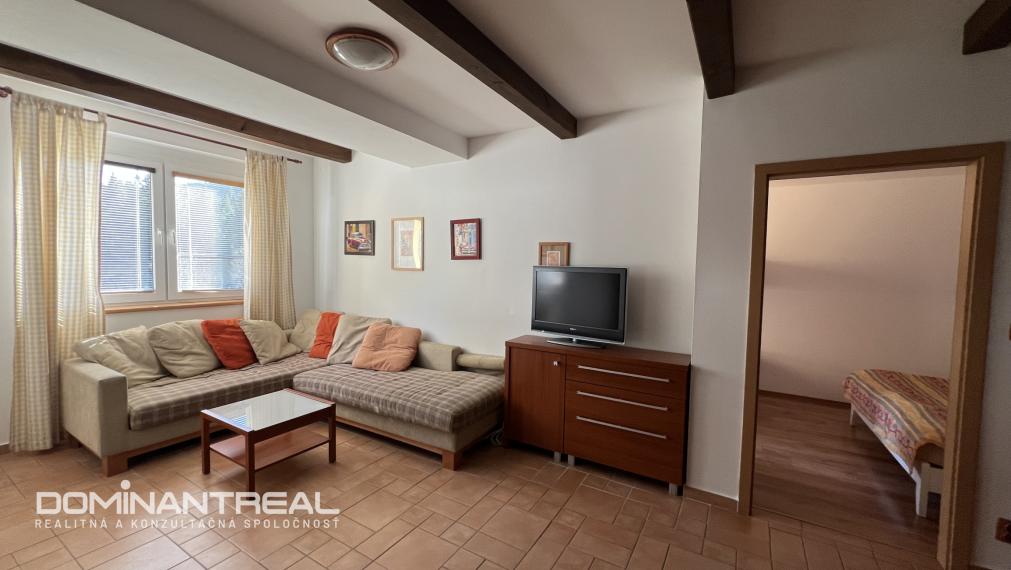 REZERVOVANÉ! 2-izb. apartmán na Donovaloch - výborná poloha pri zjazdovkách