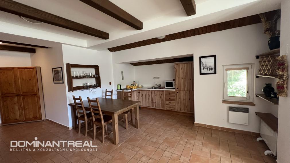 REZERVOVANÉ! 2-izb. apartmán na Donovaloch - výborná poloha pri zjazdovkách