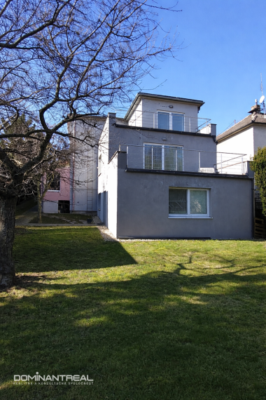 DOMINANT REAL - Priestranný rodinný dom s prístavbou a samostatným bytom – Rusovce