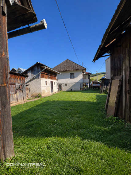 PREDAJ! Rodinný dom na veľkom pozemku v obci Ortuťová