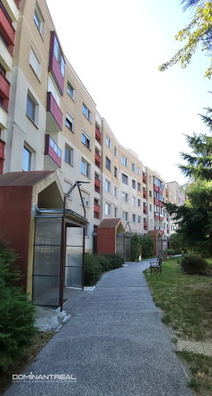 Priestranný 4-izbový byt s loggiou • Hlaváčikova, Bratislava