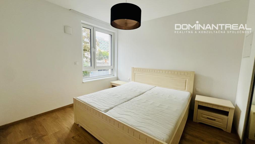 PRENAJATÉ! Dominant Real-Prenájom 2-izb. byt s lodžiou