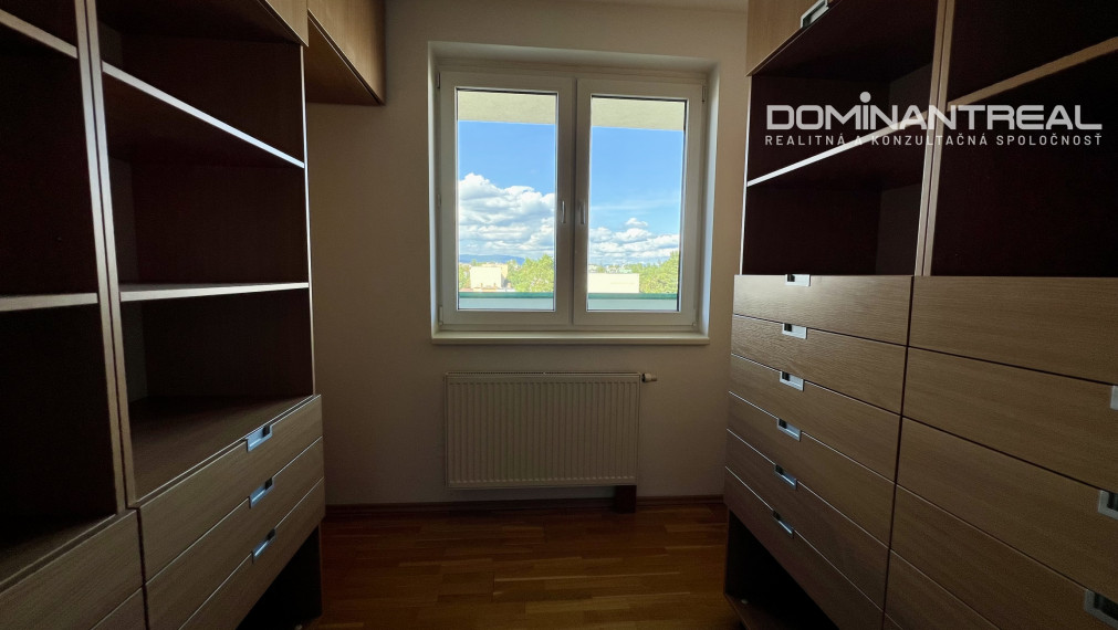 Dominant Real-prenájom 3-izb. mezonet v kondomíniu