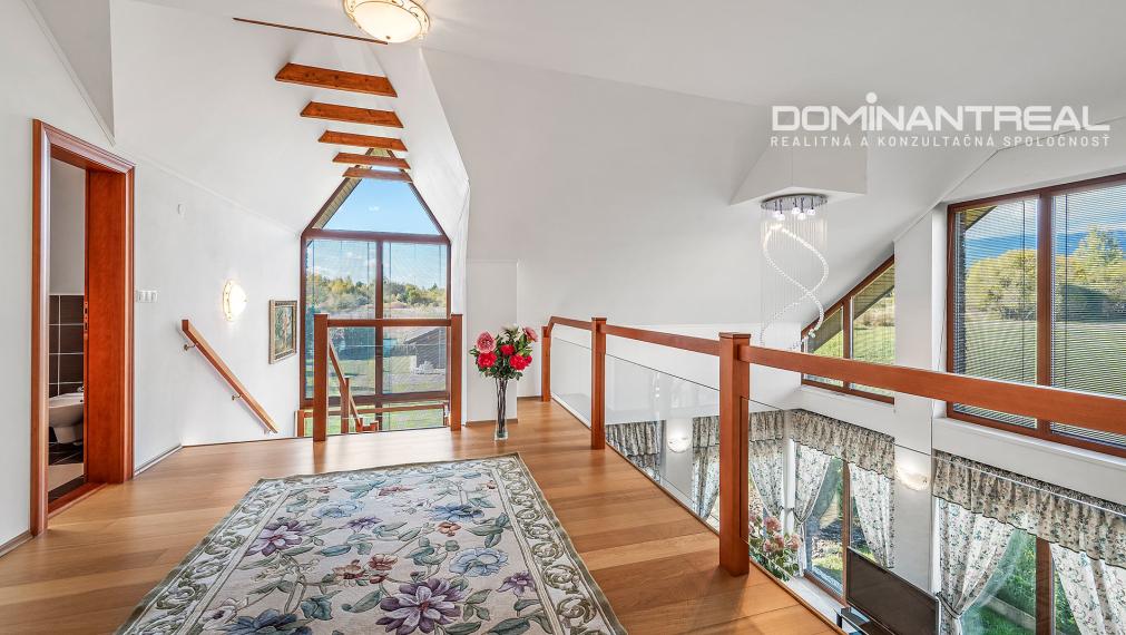 Krásny rodinný dom s výhľadom na Tatry – Veľká Lomnica