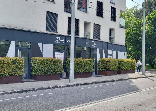 PREDANÉ! Dominant Real - Sofora-obchodný priestor na predaj