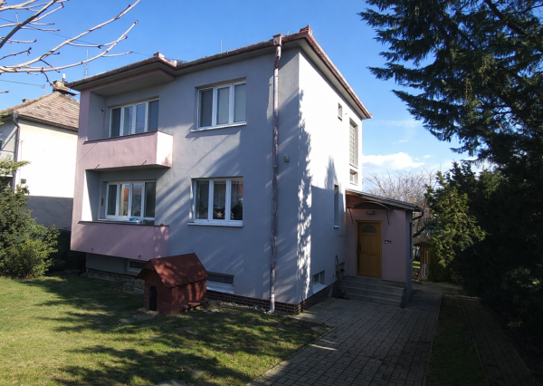 DOMINANT REAL - Priestranný rodinný dom s prístavbou a samostatným bytom – Rusovce